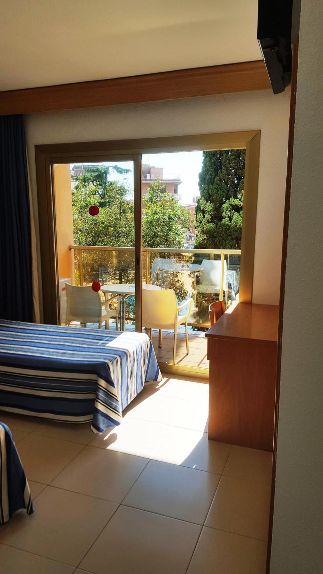 Hotel Bon Repos Калелья Номер фото