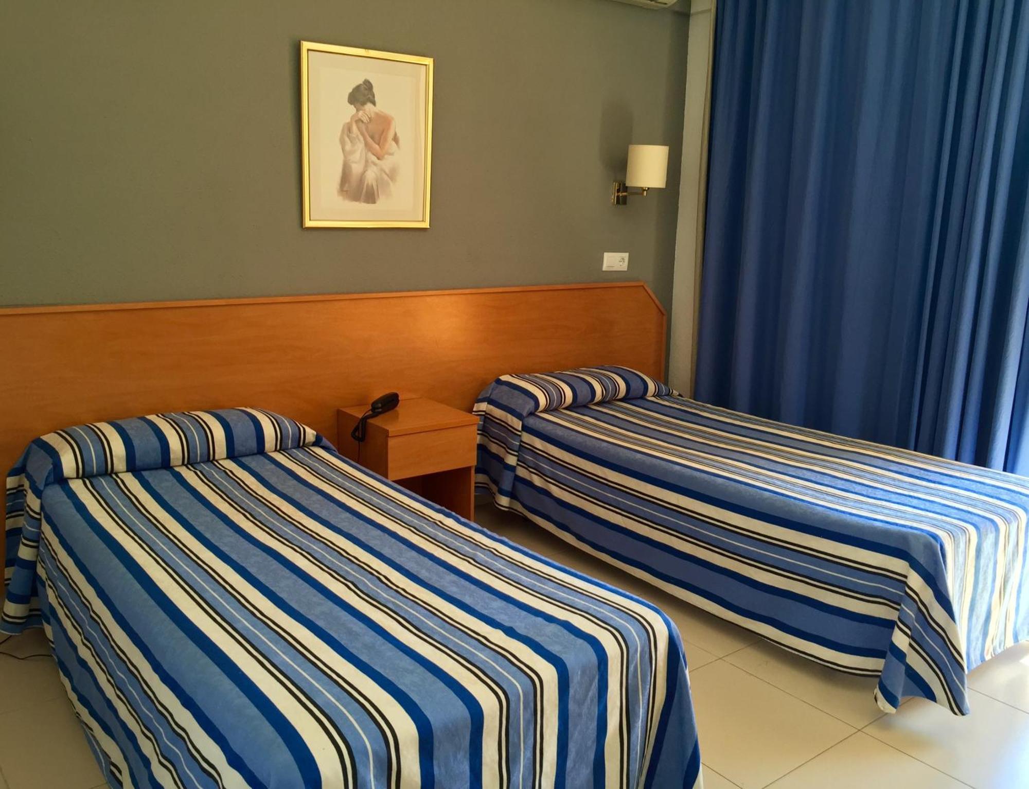 Hotel Bon Repos Калелья Номер фото